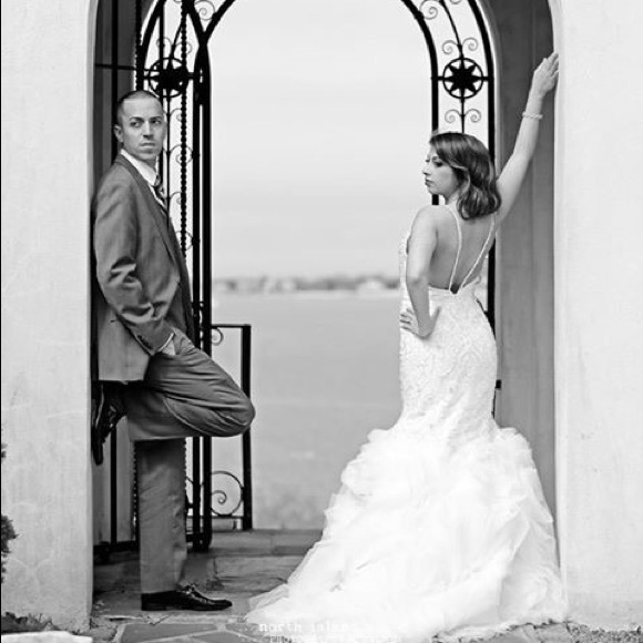 Meet your Posher, Nicole - Picture 1 of 1